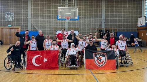 Engelsiz Şahinler İspanya'da